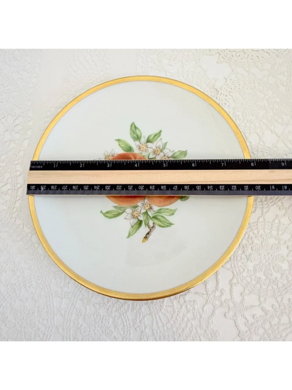 Hutschenreuther Selb Pasco Germany 2 Fruit Plates Gold Rim Strawberries Peaches